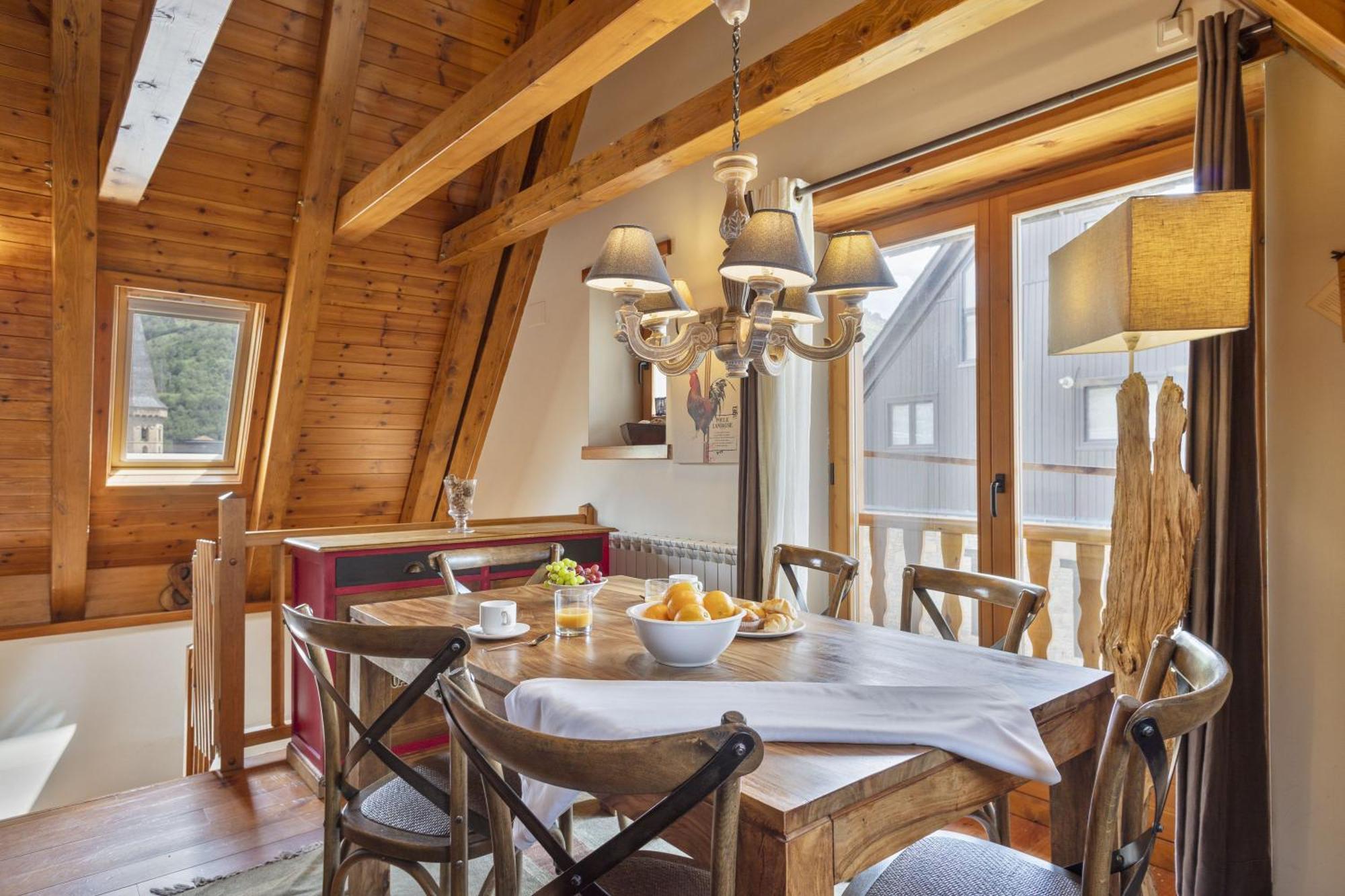 Vila Luderna - Casa Eth Farrow 2 Vielha Exteriér fotografie