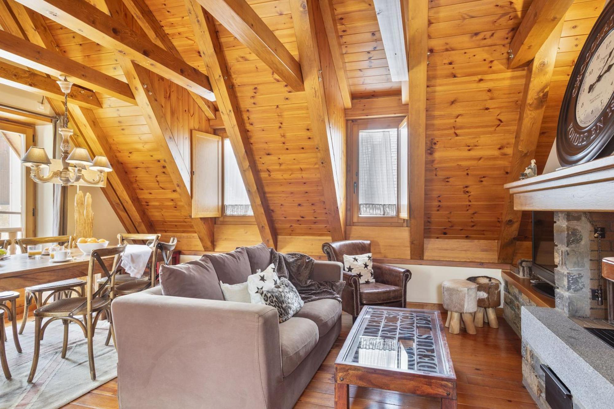 Vila Luderna - Casa Eth Farrow 2 Vielha Exteriér fotografie